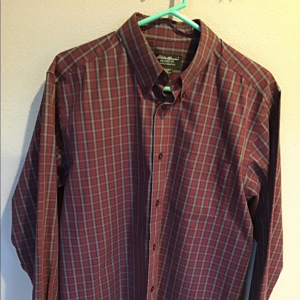 Men’s Eddie Bauer shirt. Medium, relaxed fit
